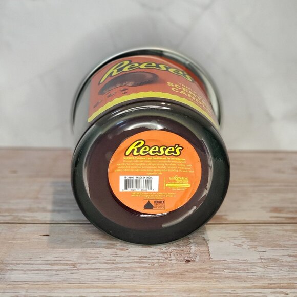 🆕Reese's Peanut Butter Cup Scented 3-Wick Candle - Picture 3 of 4